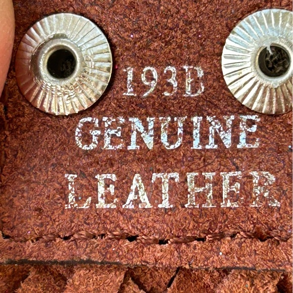 Brown Leather Snap Bracelet w/ Rhinestone Flower - Picture 6 of 11